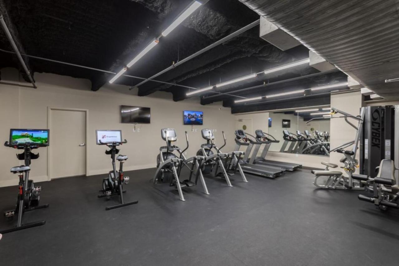 Modern Condo With Game Room In Downtown New Orleans Bagian luar foto