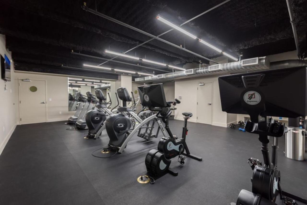 Modern Condo With Game Room In Downtown New Orleans Bagian luar foto